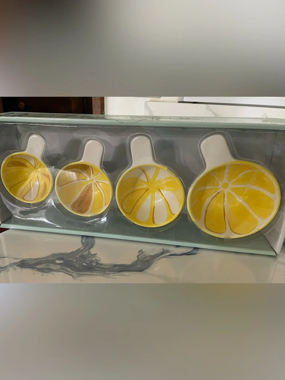 Trina Turk Ceramic Lemon Measuring Cups New in Box